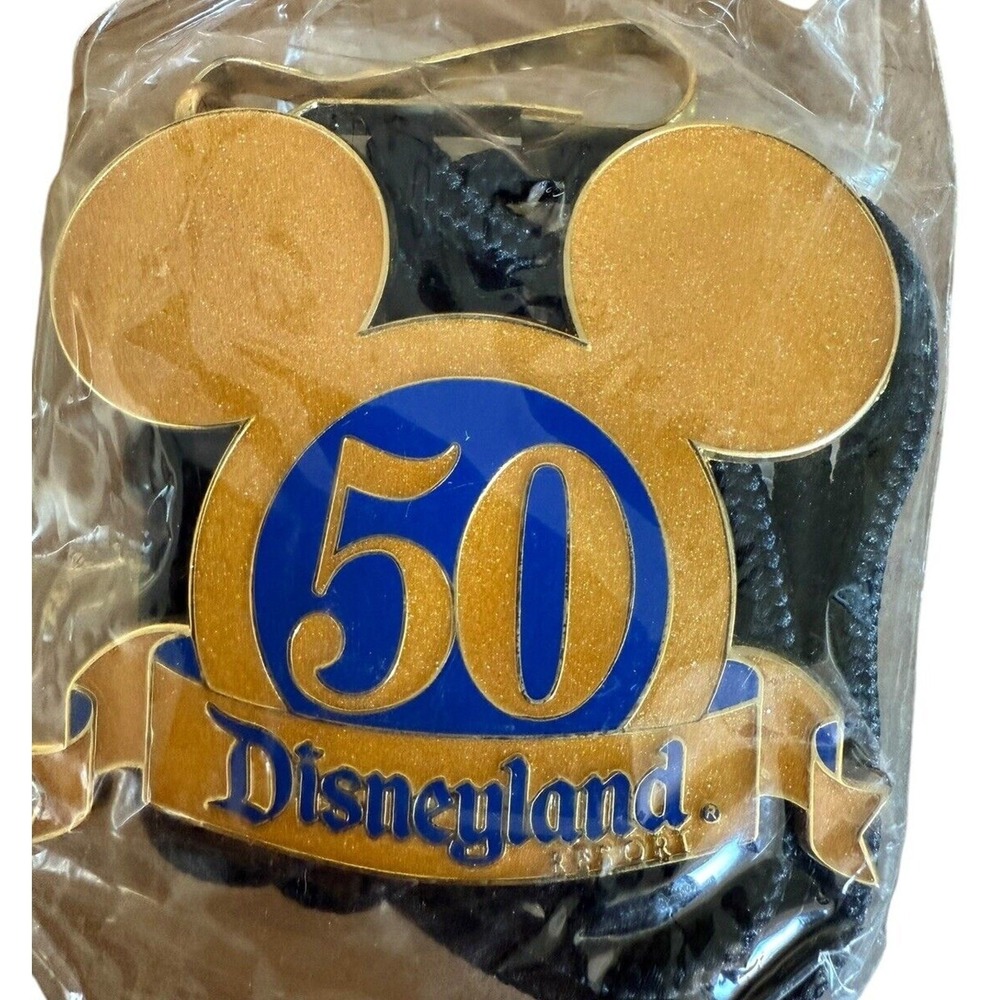 Disney DLR Cast Exclusive 50th Anniversary Mickey Ears Pin and Lanyard Set NOS